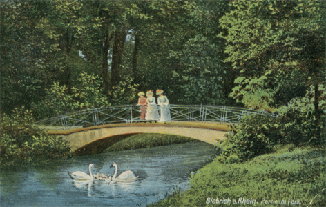Brücke im Biebricher Schlosspark (ca. Anfang des 20. Jahrhunderts)
