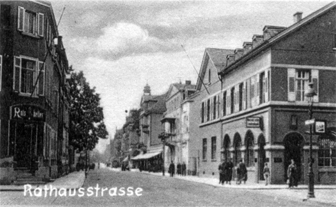 Die Rathausstraße (ca. 30er Jahre des 20. Jahrhunderts)