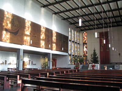 Im Inneren der Kirche Sankt Kilian (Dezember 2012)